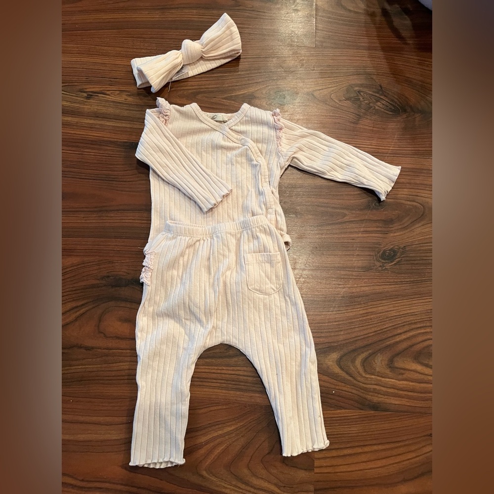 Pink Ribbed Baby Outfit